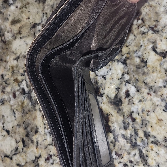 Patricia Nash Reiti Wallet Black & White Sunflower Print - Picture 9 of 15